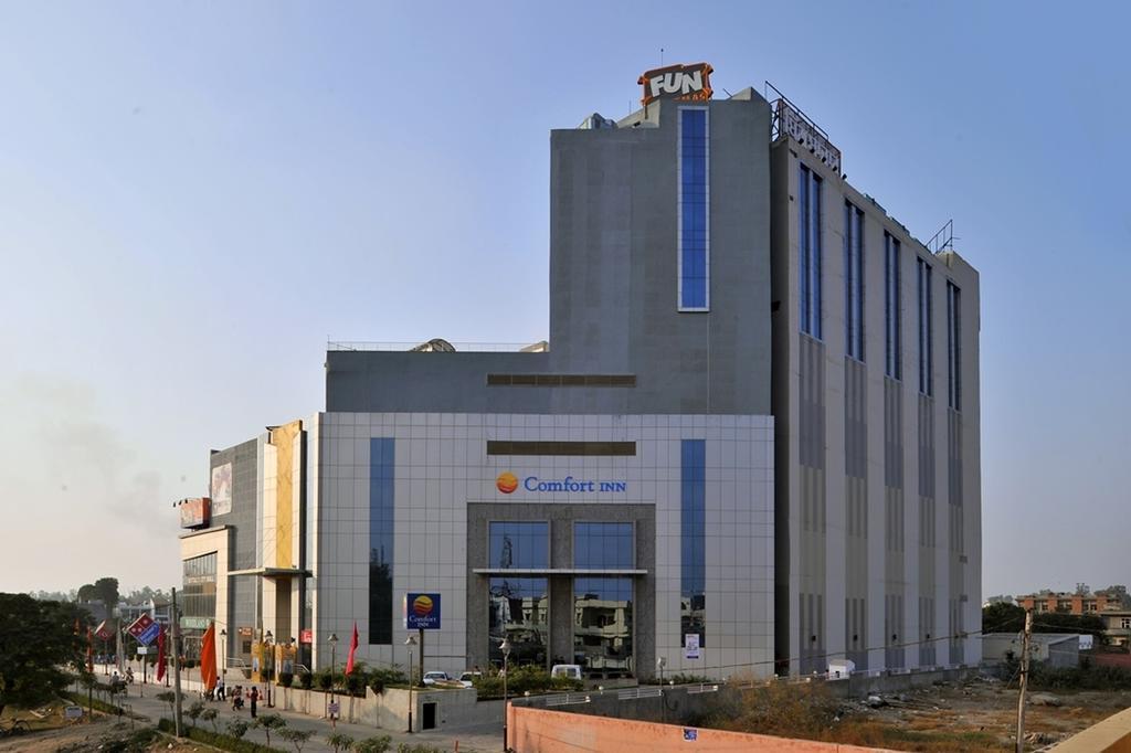 Comfort Inn Tulip Heights Bathinda Ngoại thất bức ảnh
