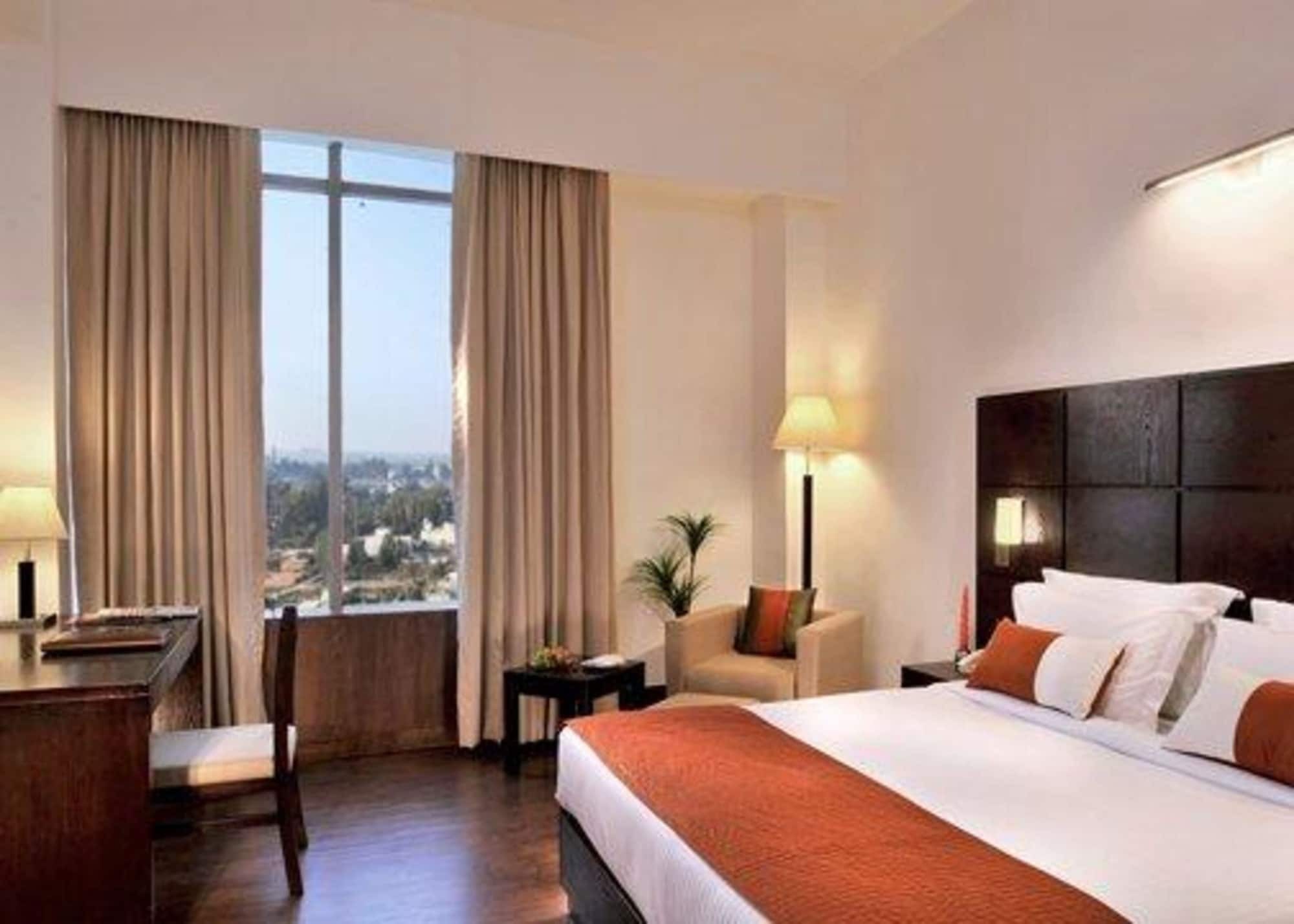 Comfort Inn Tulip Heights Bathinda Phòng bức ảnh